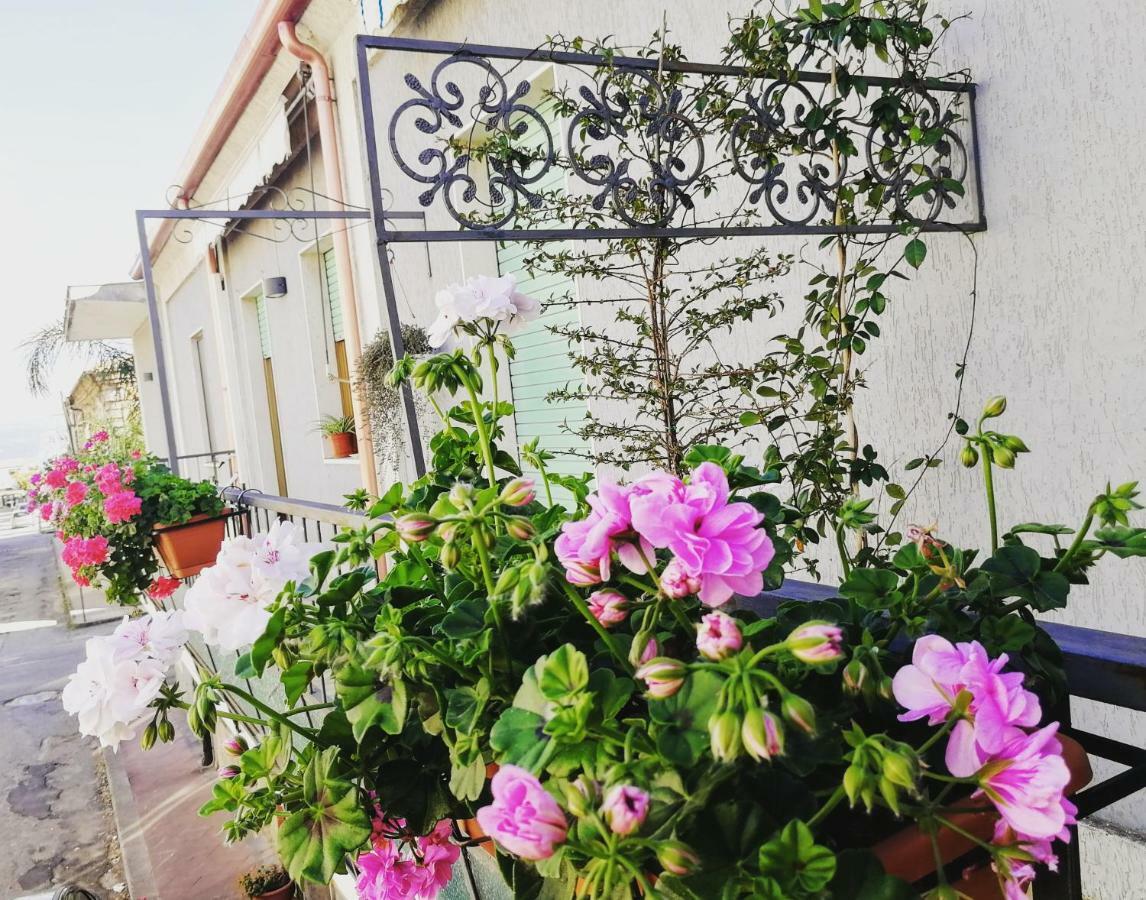 Donna Melina Bed and Breakfast Mileto Εξωτερικό φωτογραφία